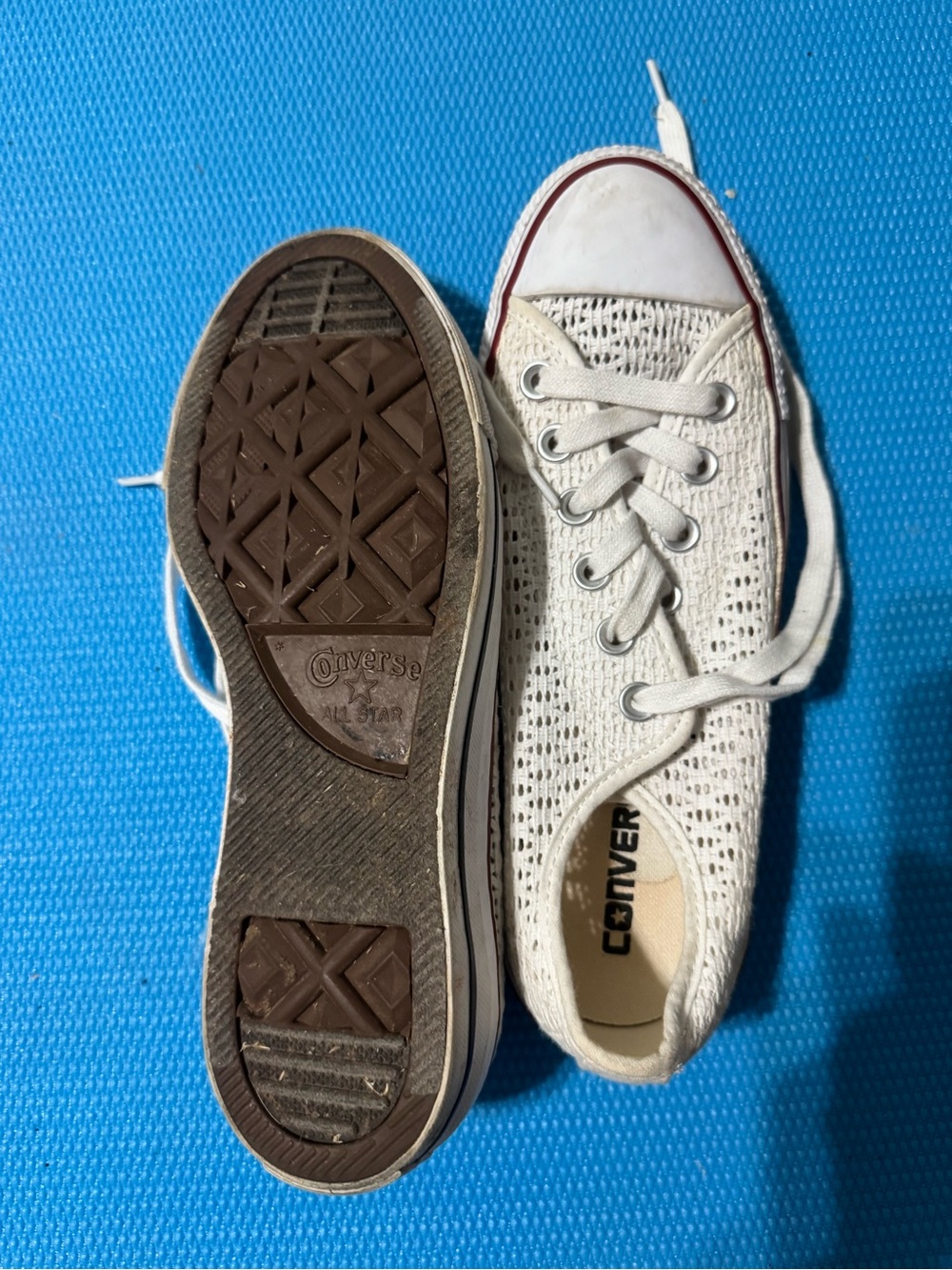 Converse Women’s White Lace-Up Canvas Sneakers